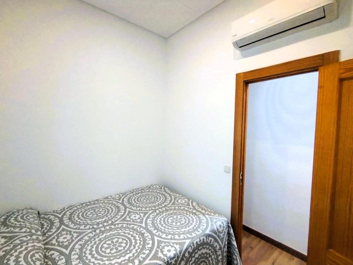Puerta Del Sol - Apartamento Para 6 Madrid Exteriér fotografie